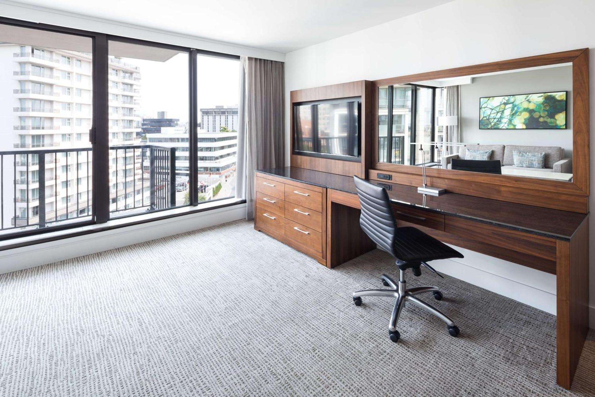 Doubletree By Hilton & 4*