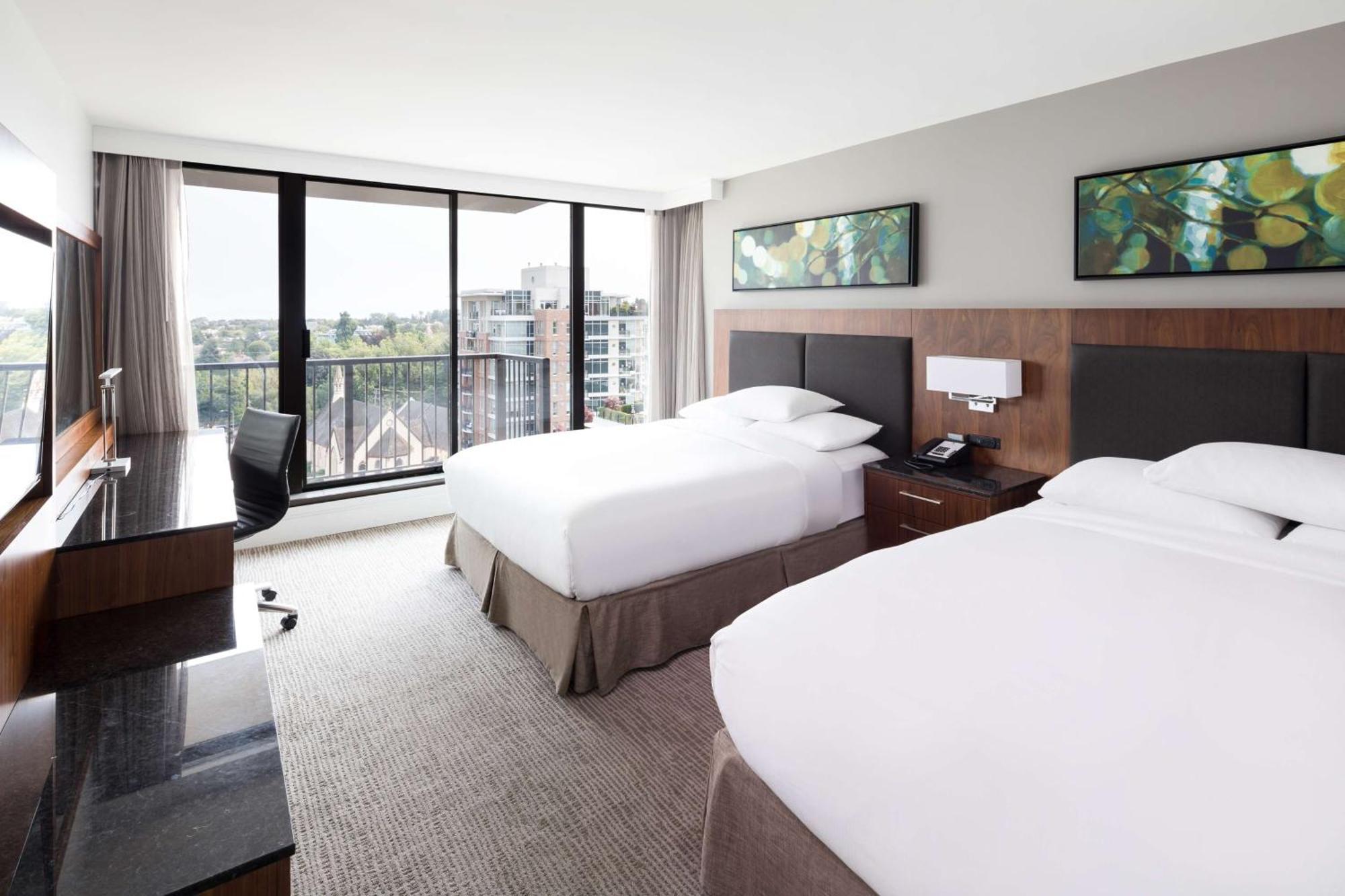 Doubletree By Hilton & Victoria